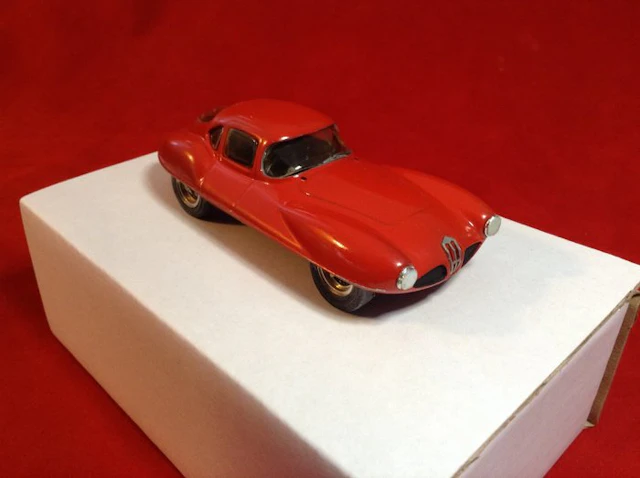 Provence Moulage - made in France 1:43 - Model race car...