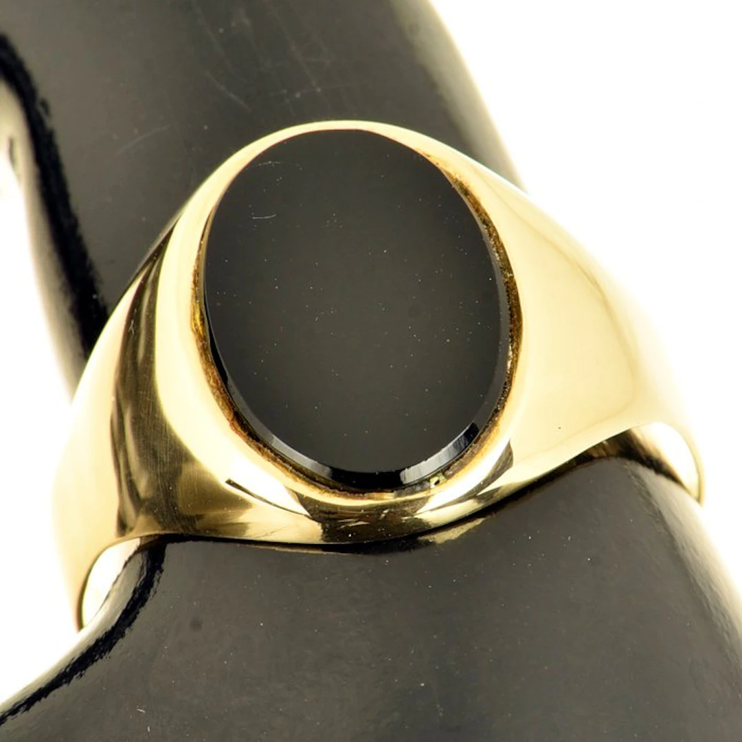 Ring - 18 kt. Yellow gold Onyx