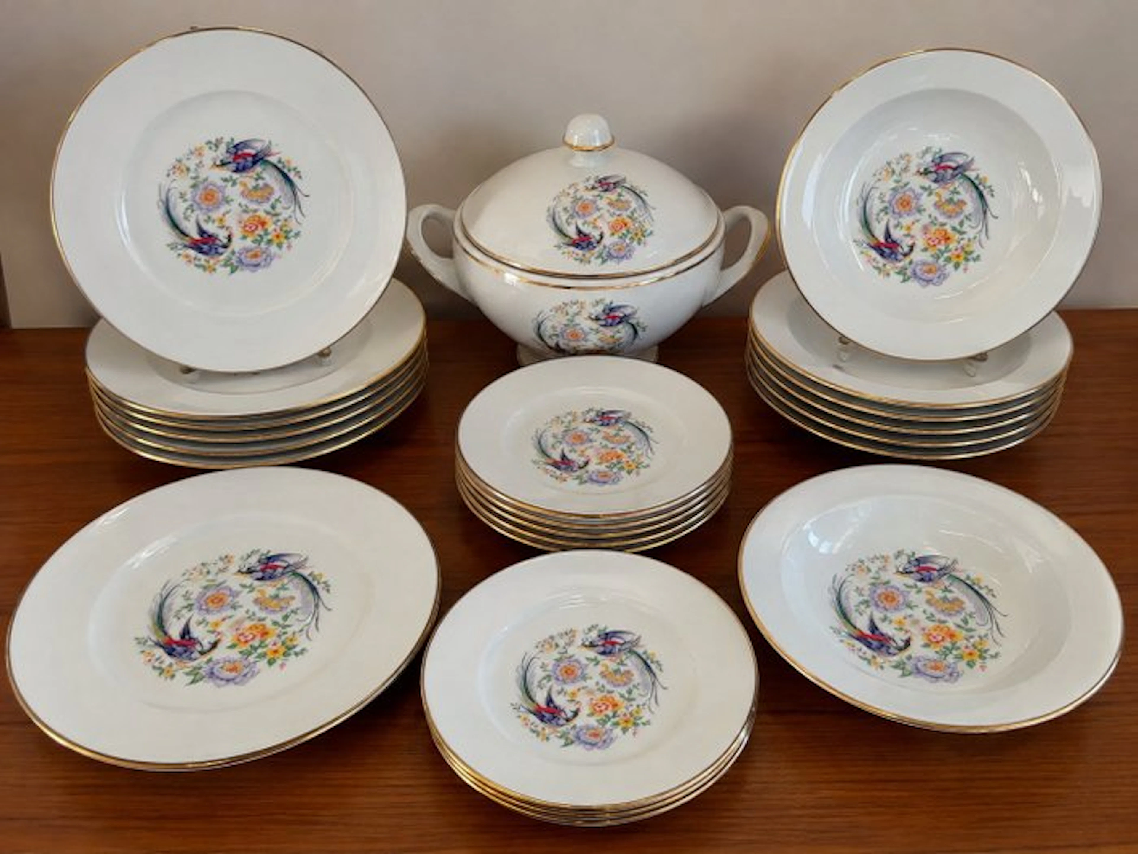 Michel de Sade - Table service for 6 (17) - Porcelain, Gold