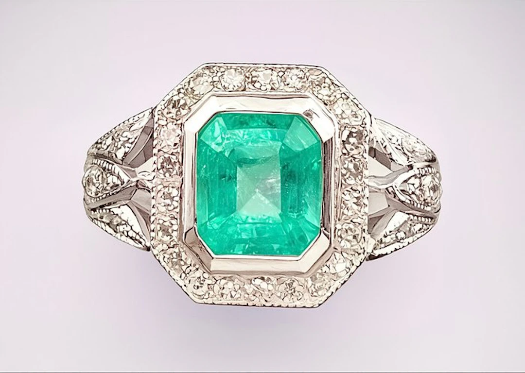 Ring Platinum Emerald - Diamond