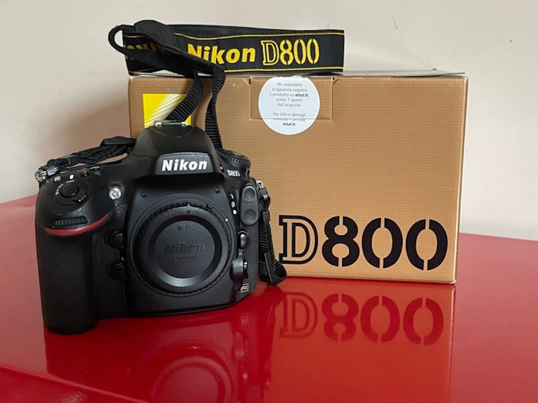 Nikon D800 Digital reflex camera (DSLR)