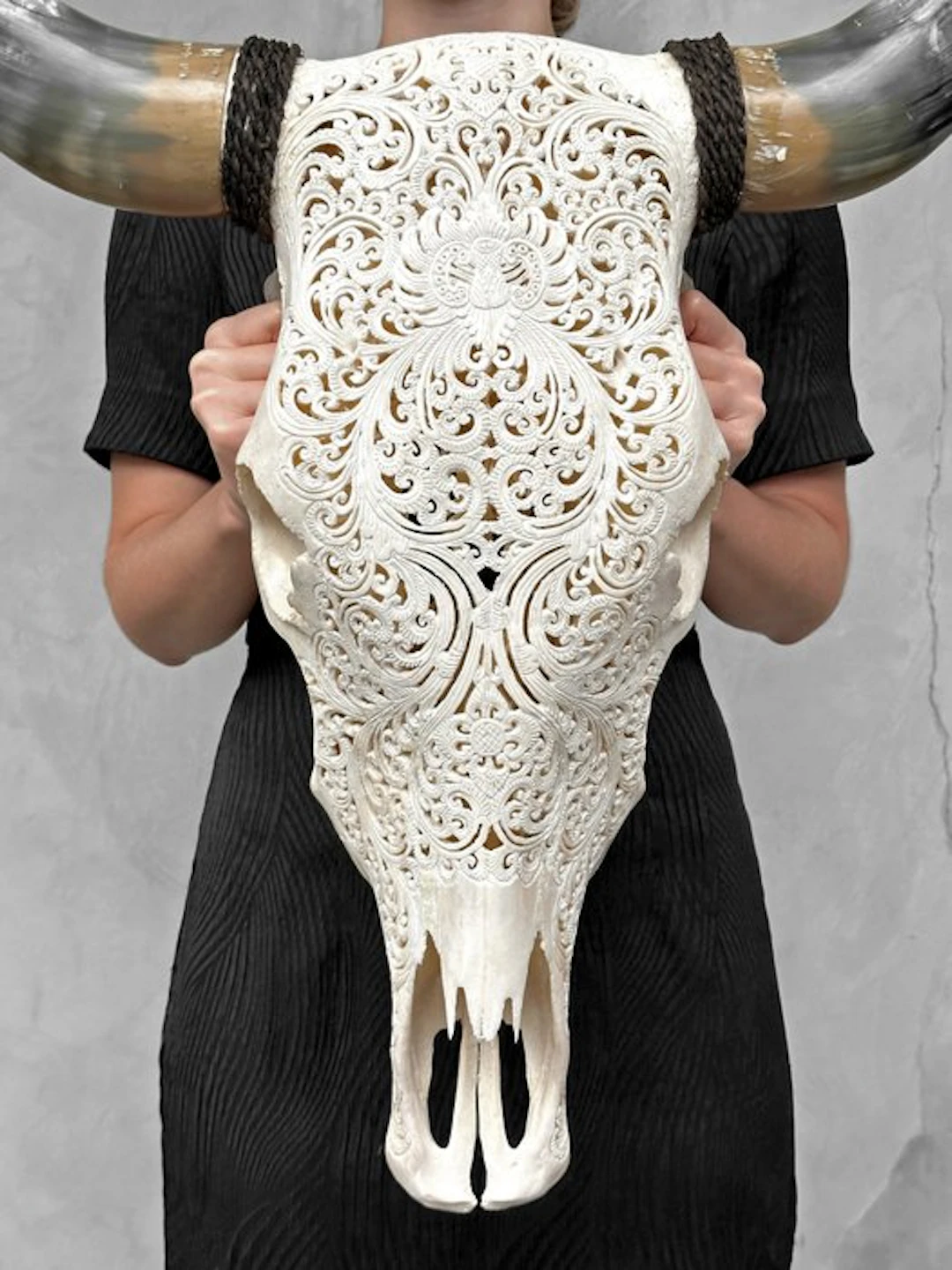 NO RESERVE PRICE - Authentic Large White Hand-Carved Bull...