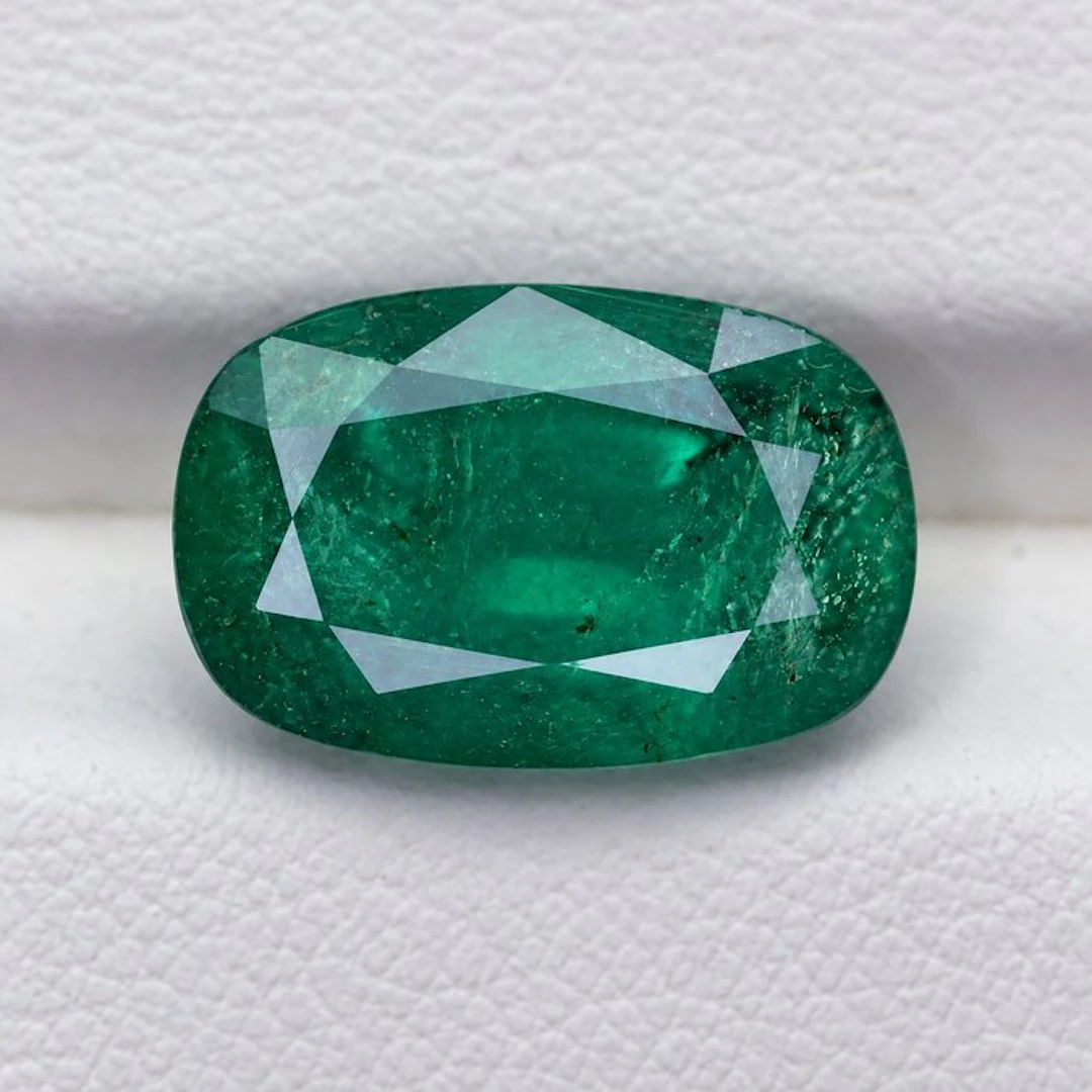 1 pcs Green Emerald - 3.18 ct - International Gemological Institute (IGI)