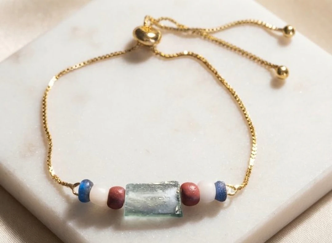 Ancient Roman Gold-plated Bead bracelet - Tinted glass (No reserve price)