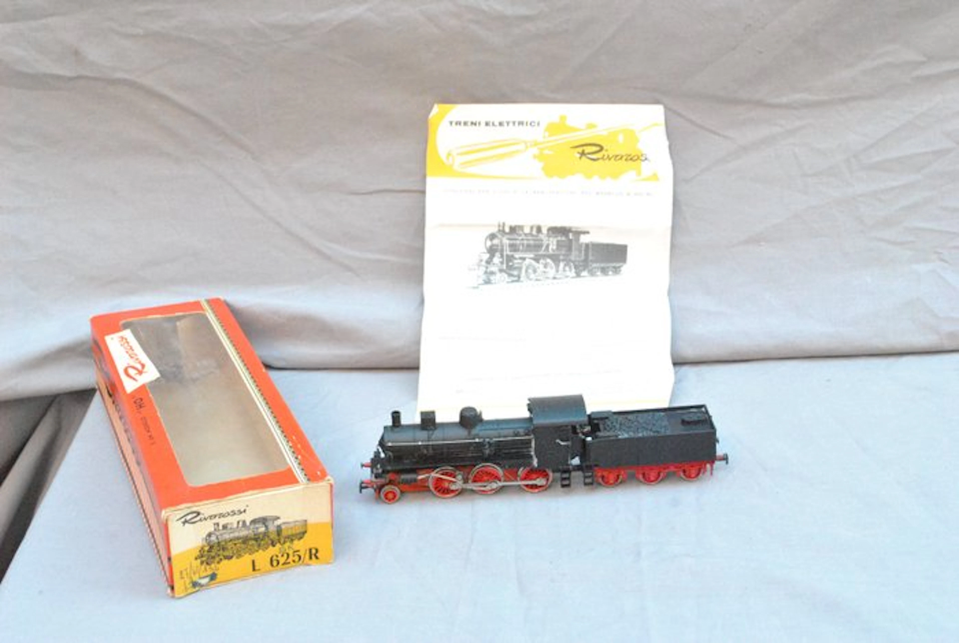 Rivarossi H0 - L 625/R - Steam locomotive with tender (1) - Group 625 164 - FS