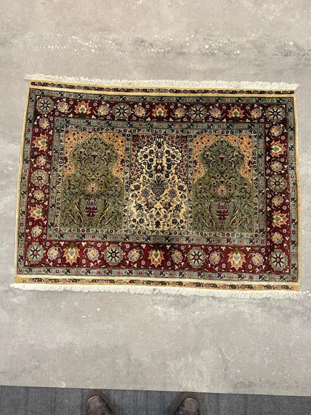 Silk Hereke Signed Ozipek Carpet with 10/10 Quality - Pure Luxury ~1 Mio