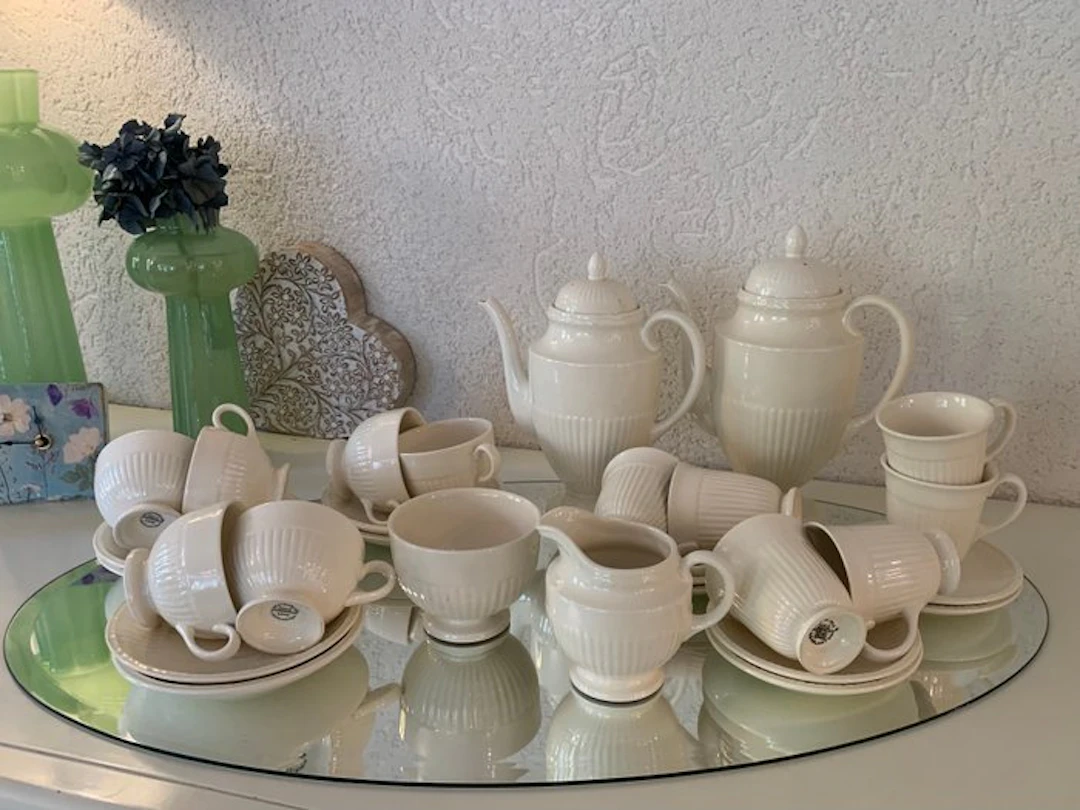 Wedgwood - John Goodwin - Coffee service (28) - Edme - Earthenware