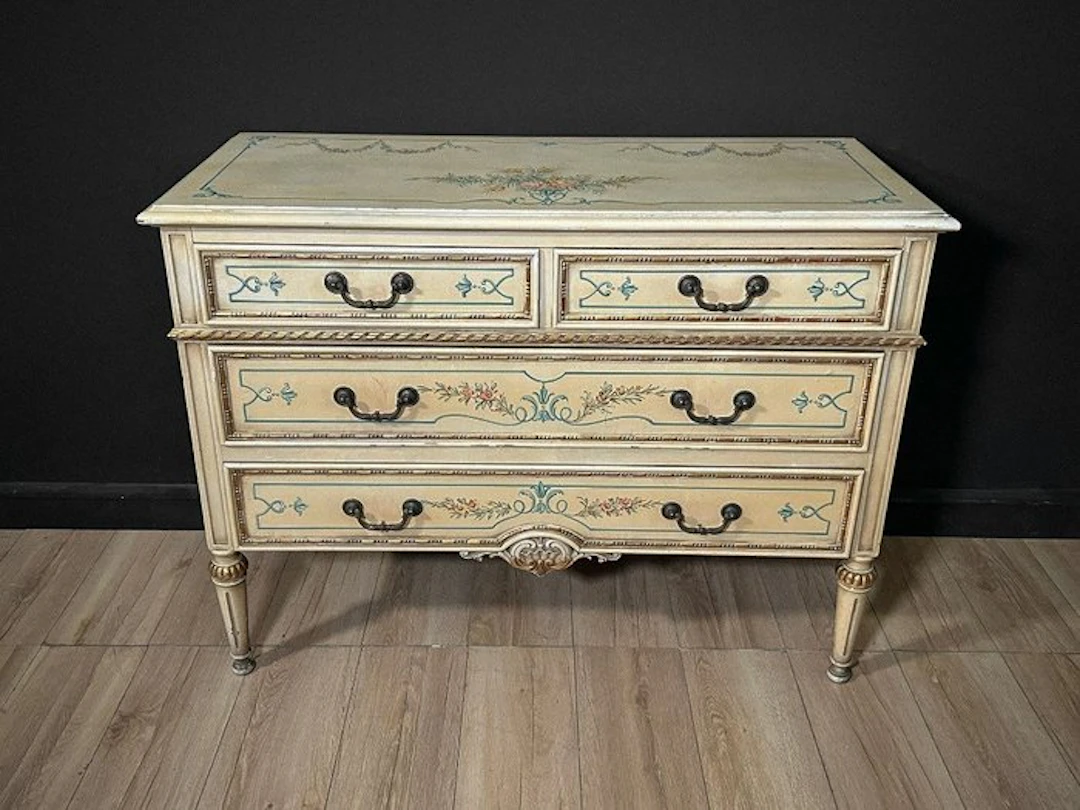 Chest of drawers - Wood - Antique dresser