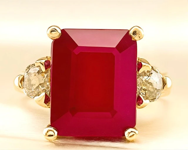 Ring - 14 kt. Yellow gold Ruby - Diamond