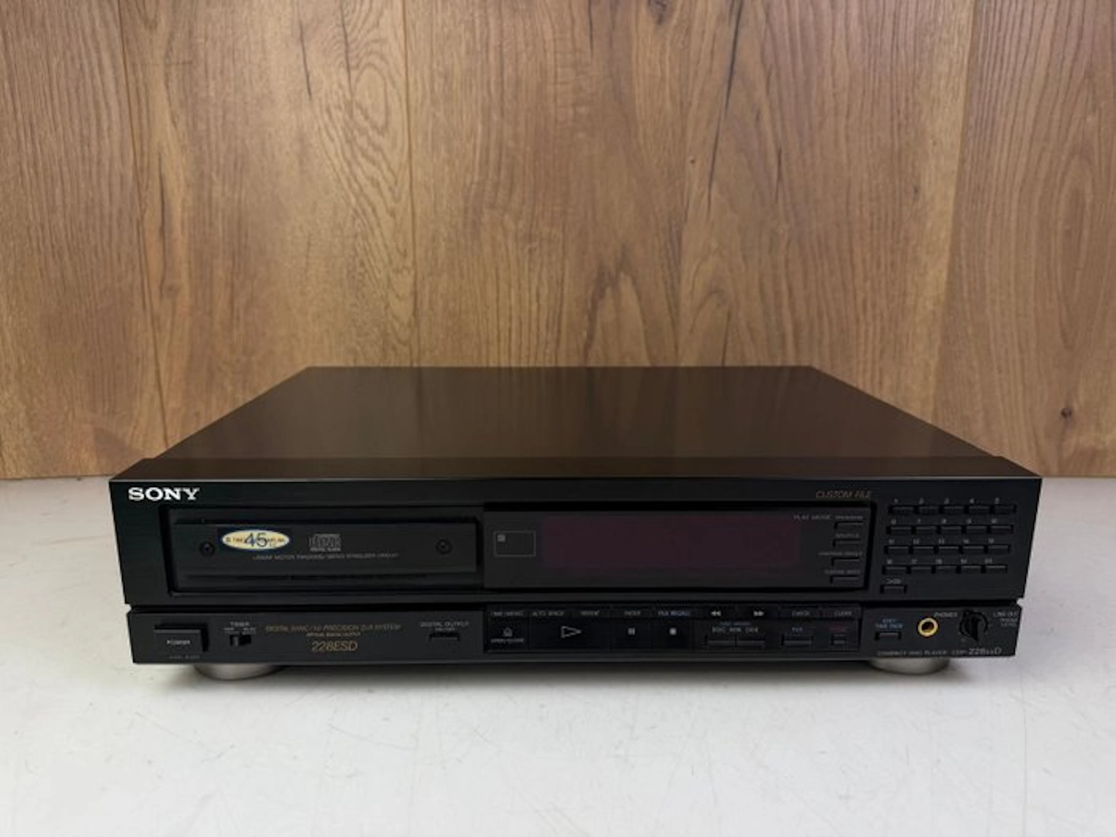 Sony - CDP-228esD - ES Series CD player