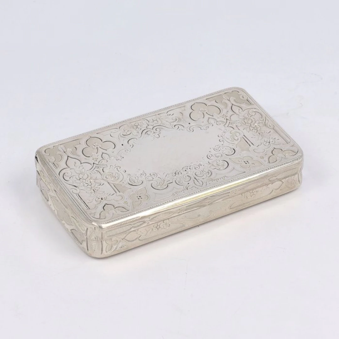 Snuff box - .950 silver