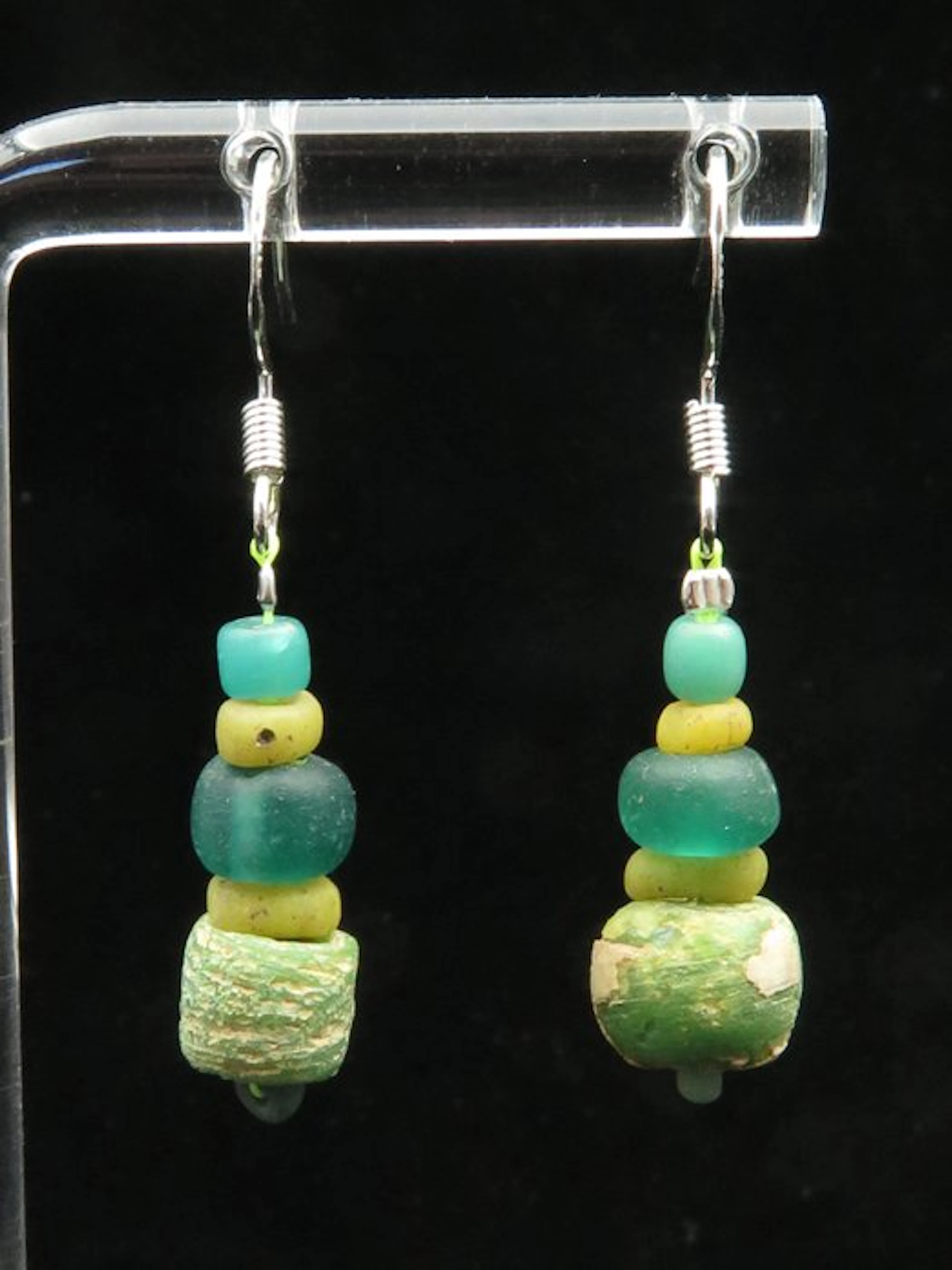 Ancient Roman Earrings made of Glass beads - 4.5 cm (No reserve price)