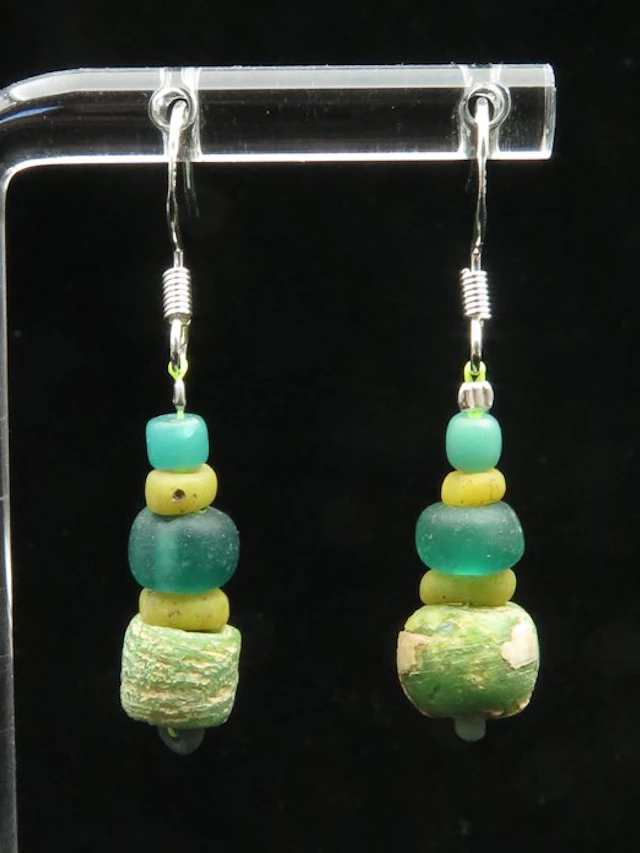 Ancient Roman Earrings made of Glass beads - 4.5 cm (No reserve price)