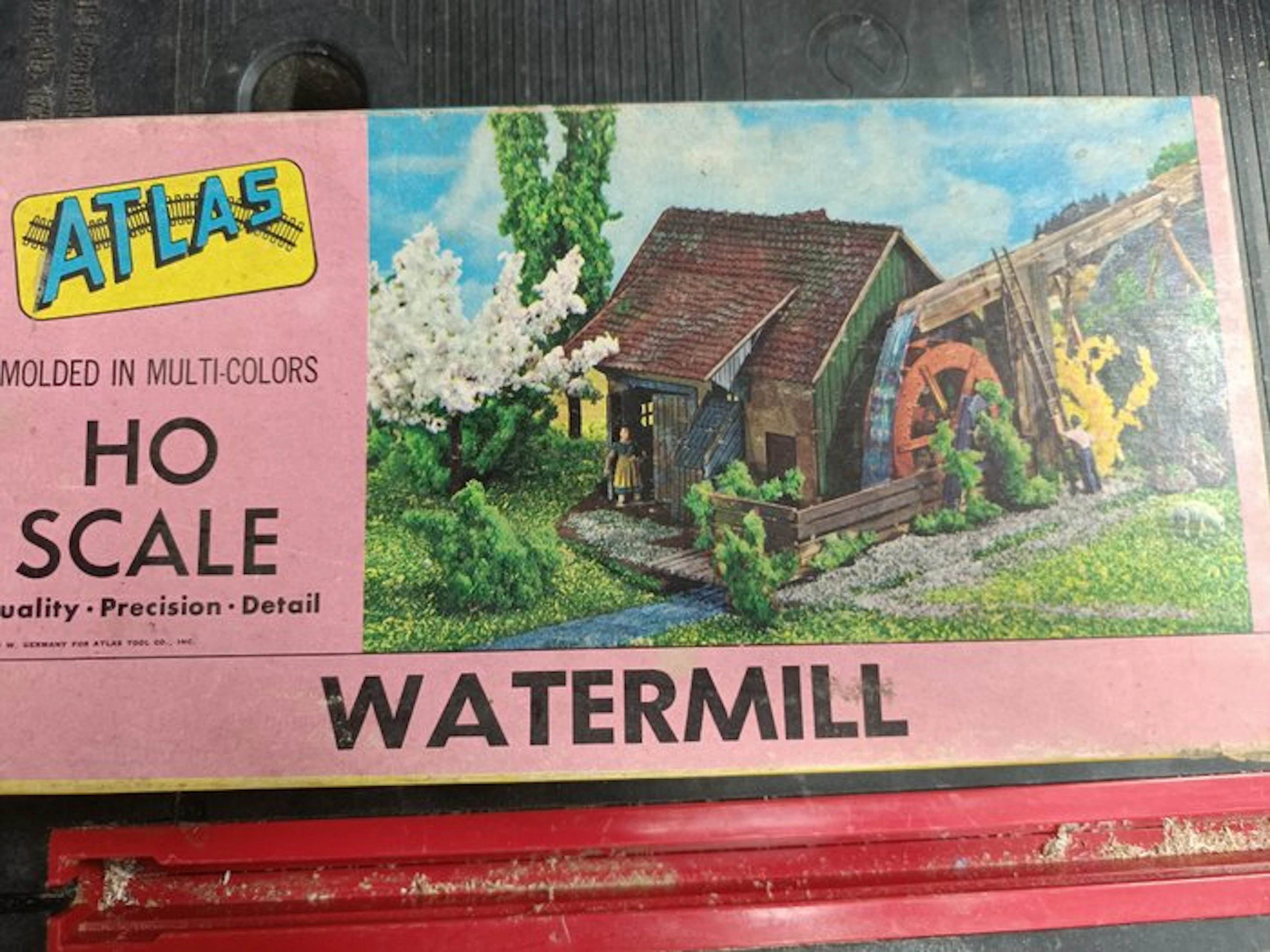 Atlas H0 - 759-298 - Model train buildings (1)
