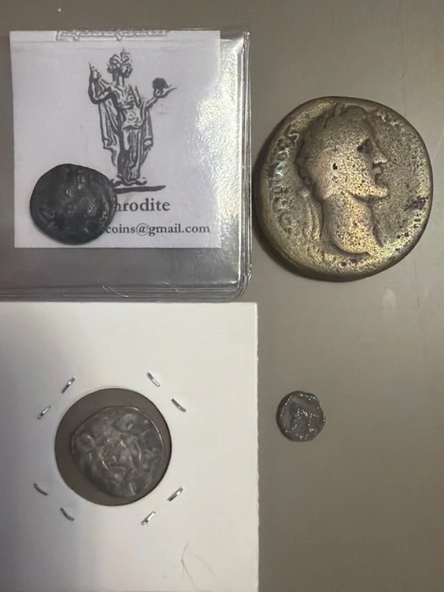 Antiquity Lotto di 4 monete (No reserve price)