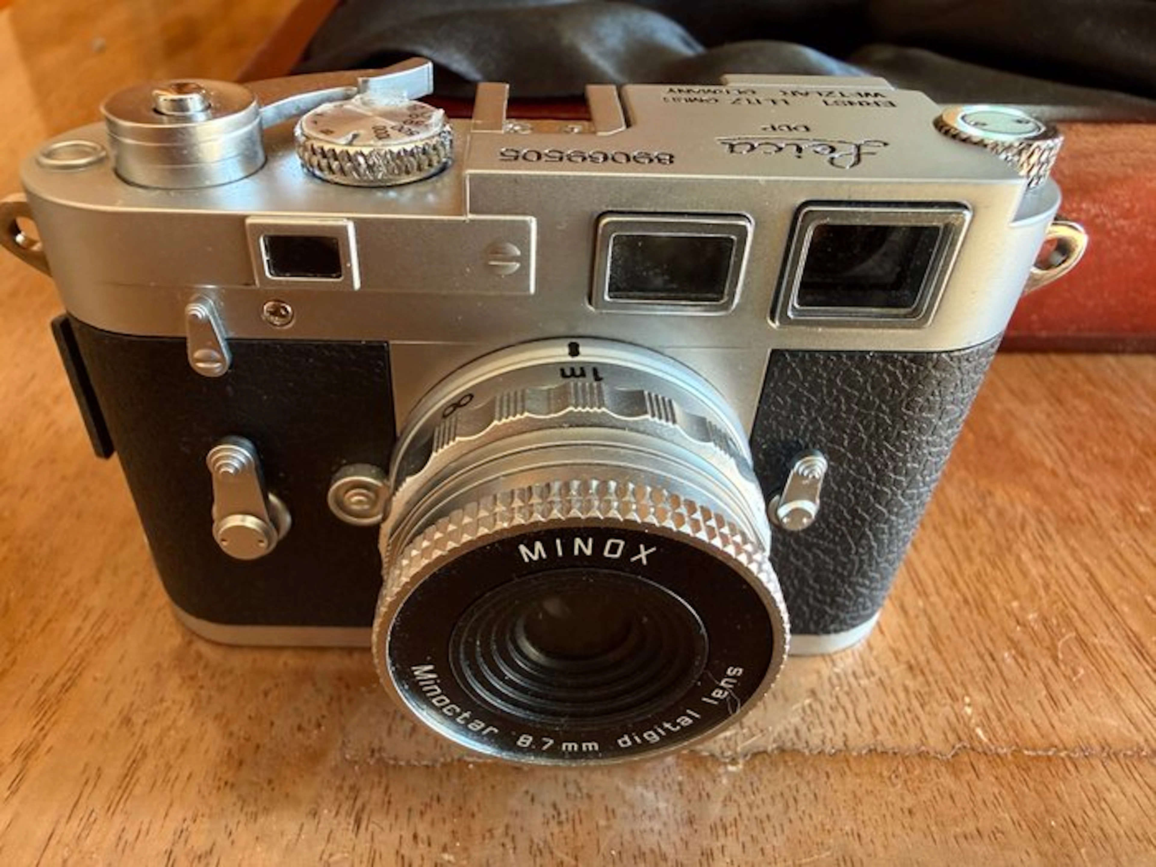 Minox DCC Leica M3 Plus - 5.0 MP - Digital compact camera
