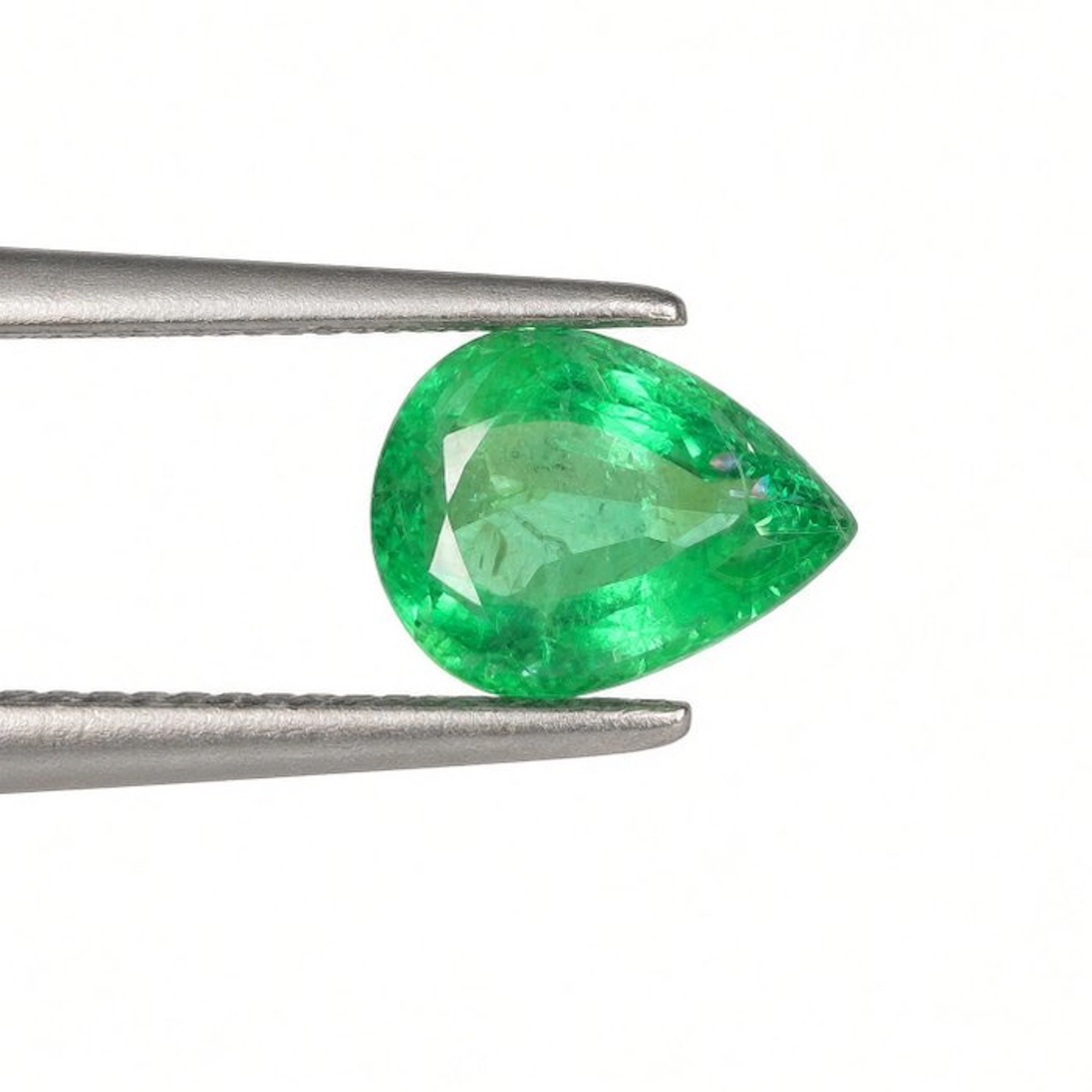 No reserve price - 1 pcs Green Emerald - 1.34 ct...