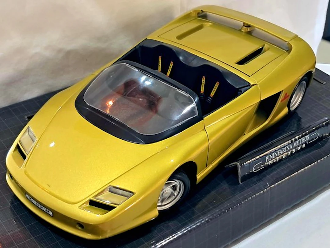 Guiloy 1:18 - Model sports car - Ferrari Mythos...