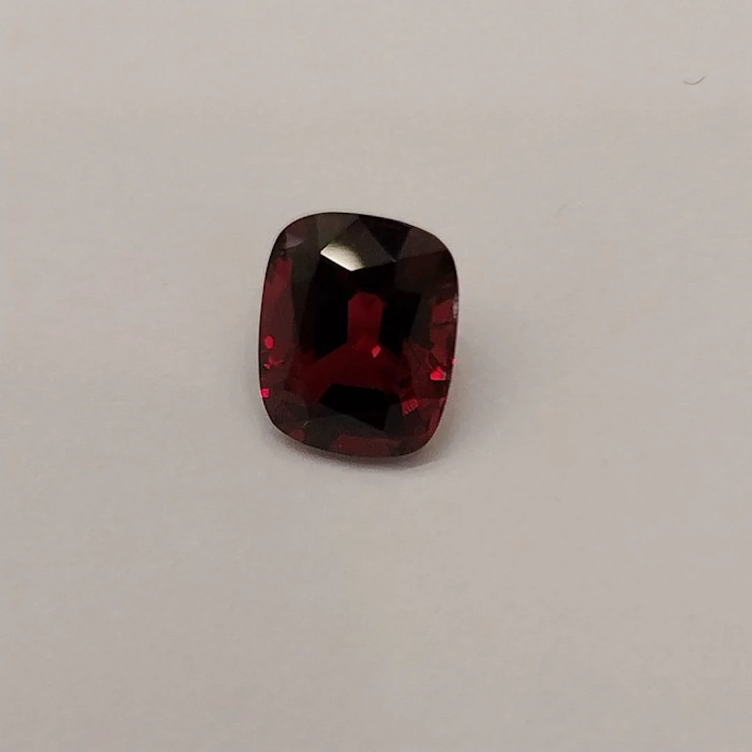 1 pcs Red Spinel - 2.89 ct - Lotus Gemology