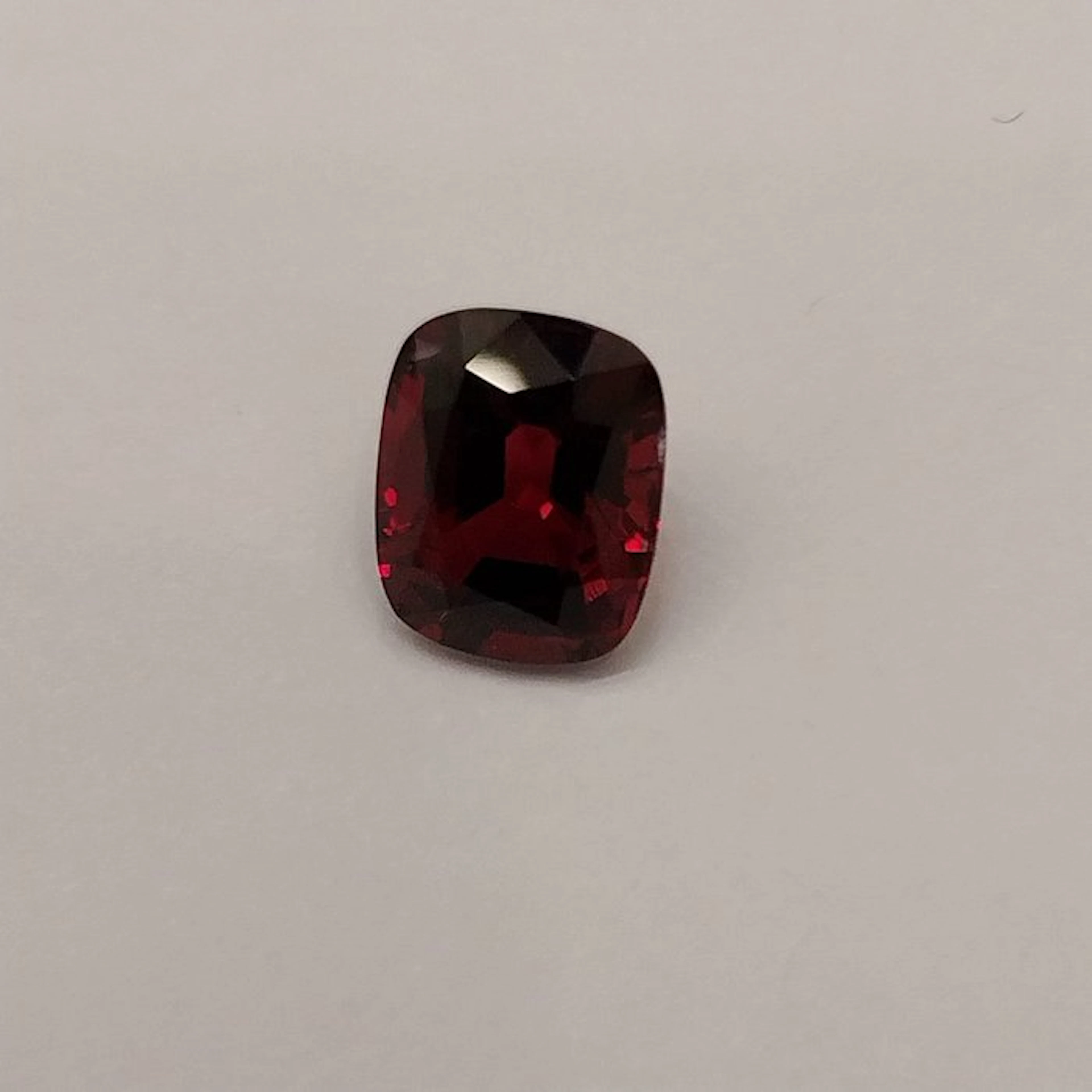 1 pcs Red Spinel - 2.89 ct - Lotus Gemology