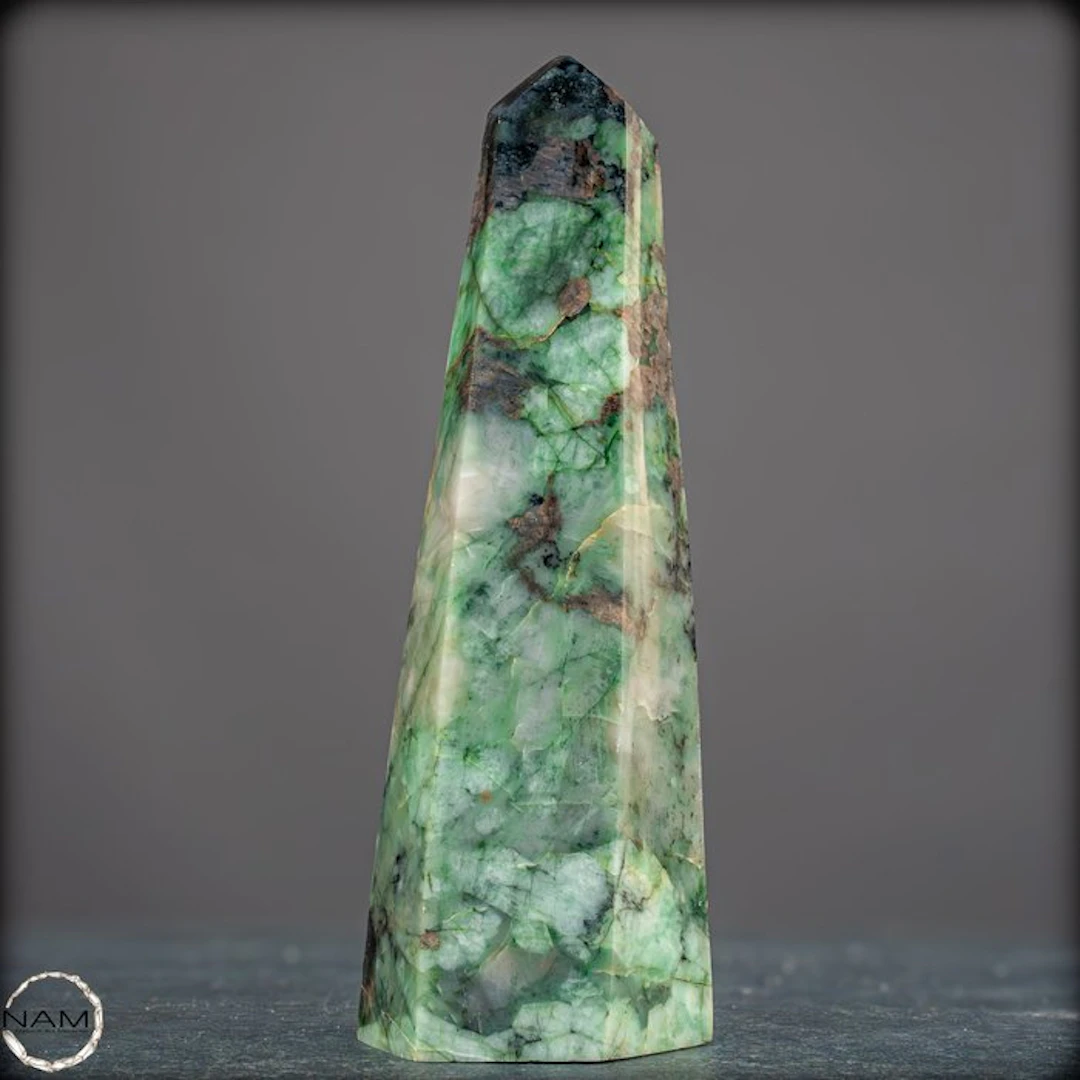 Majestic emerald obelisk from the legendary Muzo Mine – a...