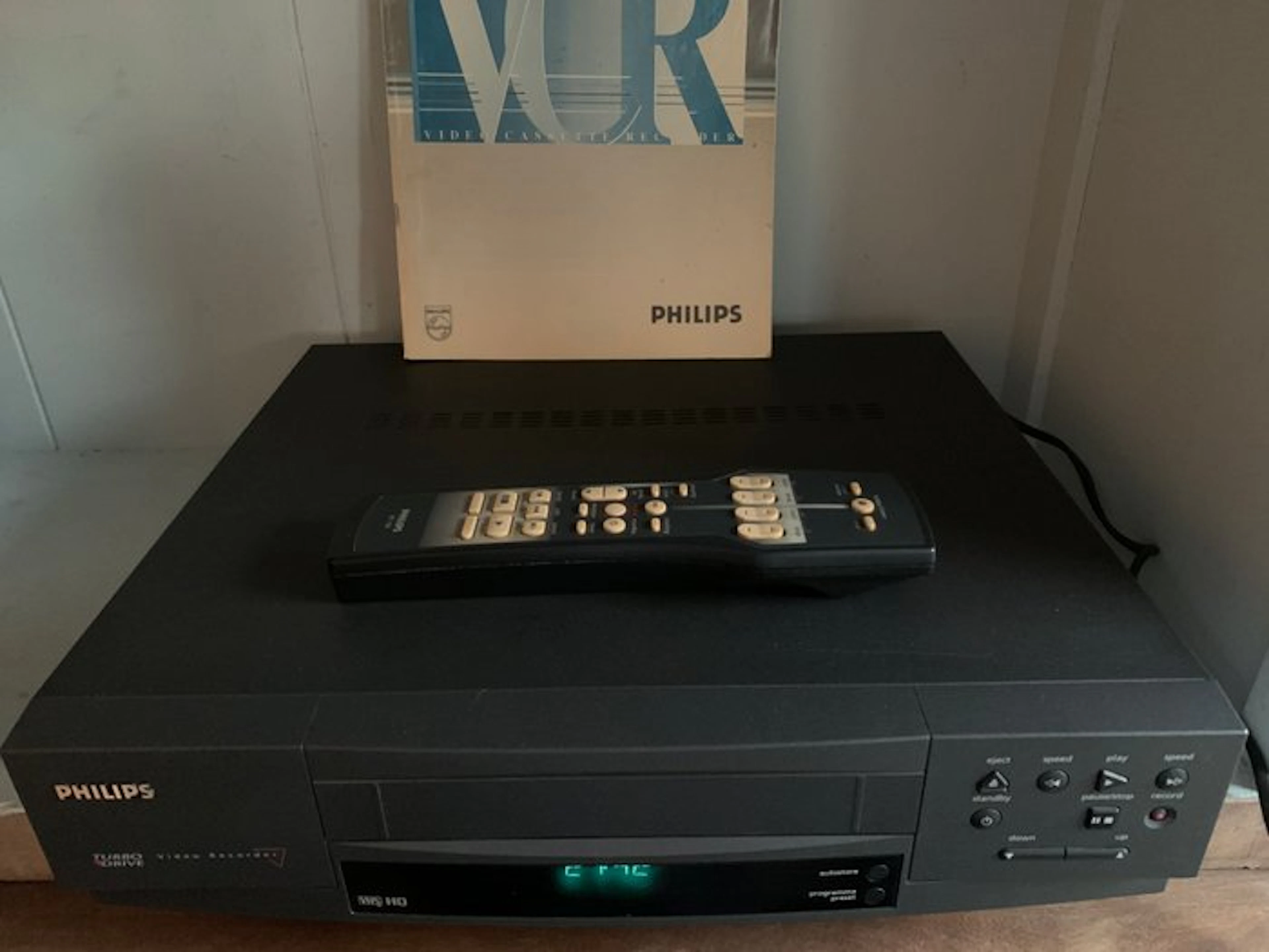 Philips VHS HQ Videorecorder met afstandsbediening...