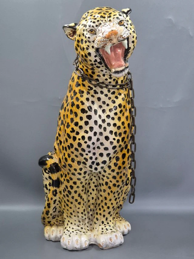 Große Gepard Keramik Skulptur mit Kette – Lebensgroße...