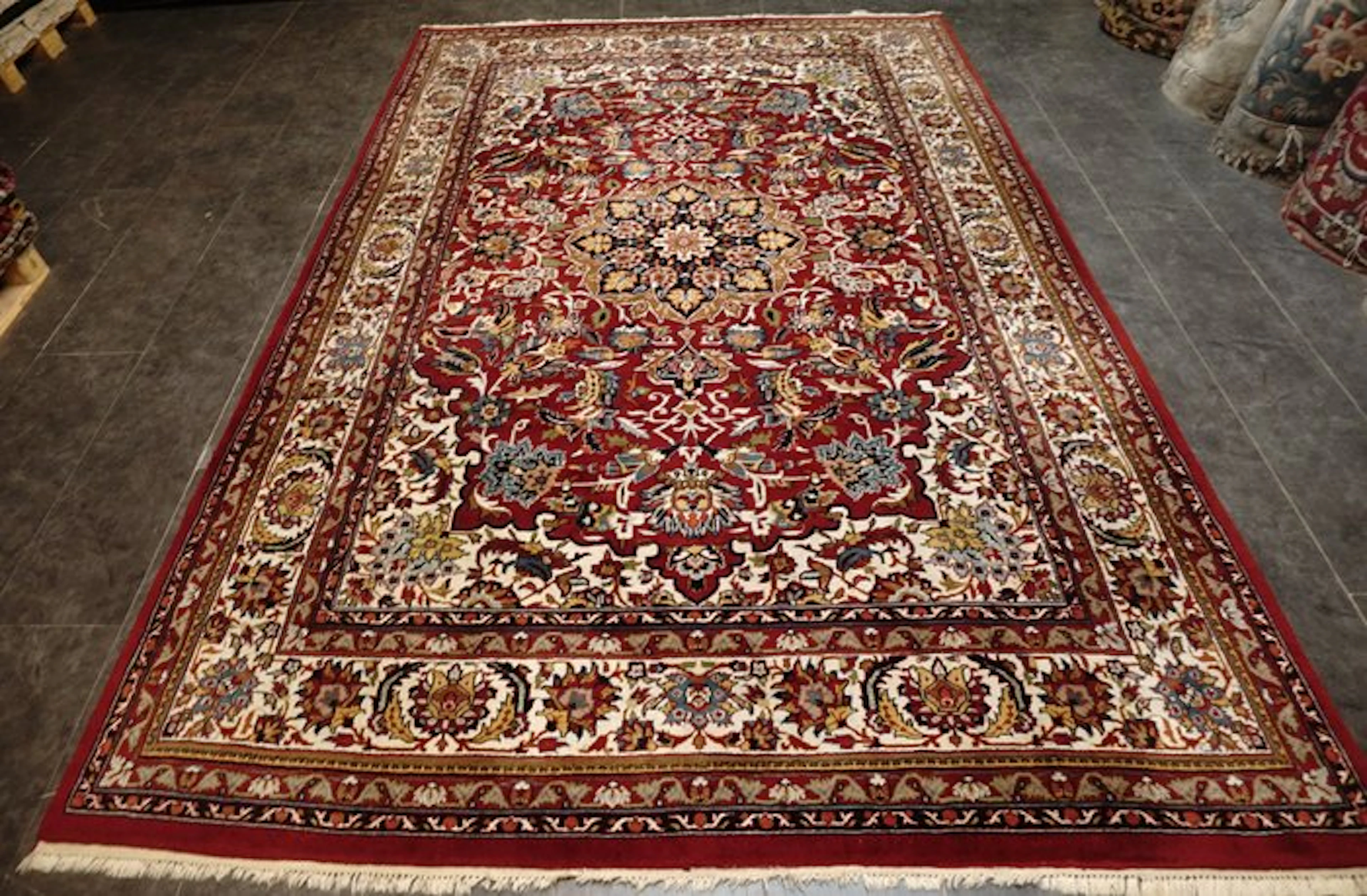 Tabriz - Carpet - 345 cm - 240 cm