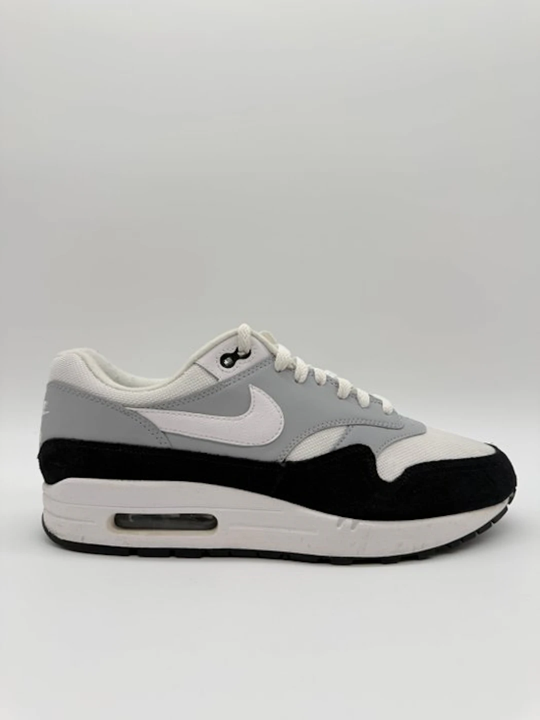 Nike - Nike Air Max 1 Wolf Grey Black - Sneakers - Size: EU 44