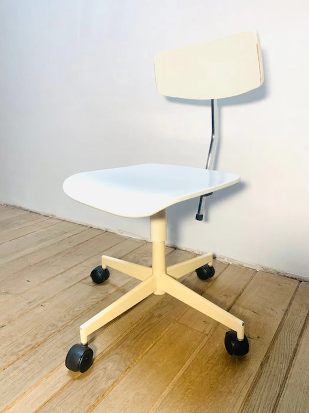 Kevi / Labofa - Jørgen Rasmussen - Office chair - Plywood, Metal - Kevi