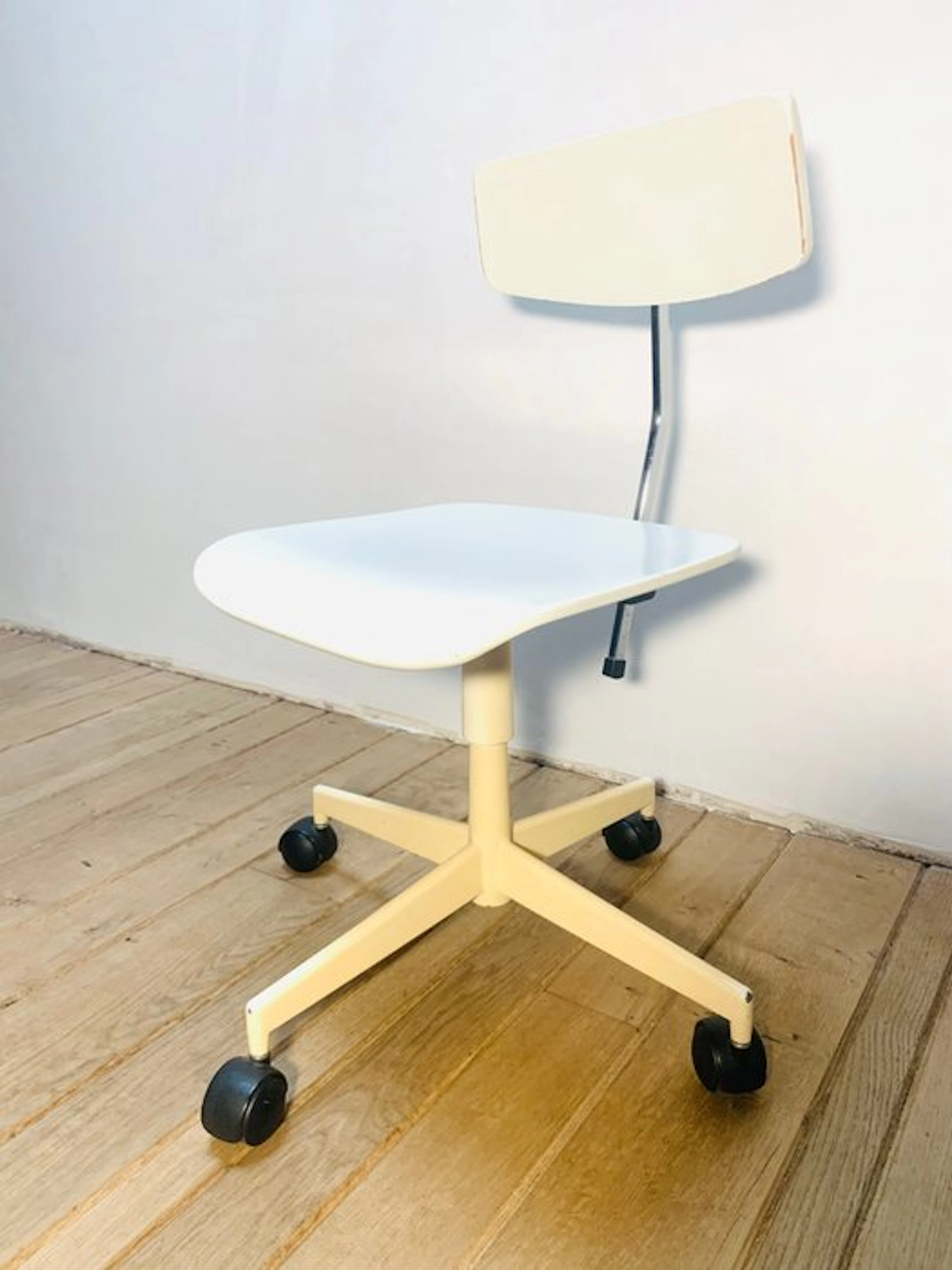 Kevi / Labofa - Jørgen Rasmussen - Office chair - Plywood, Metal - Kevi