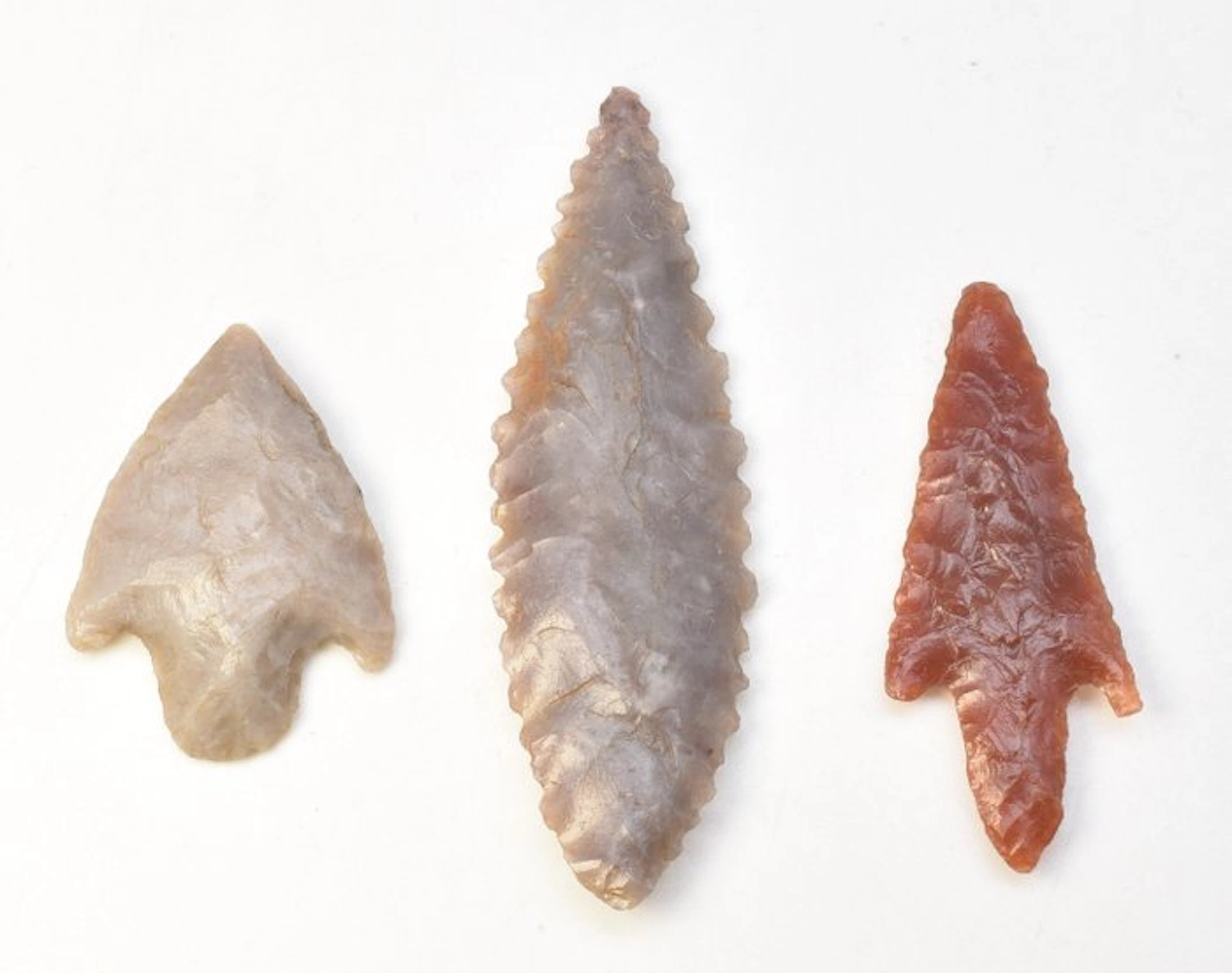 Neolithic Jasper, Flint 3 Amazing Arrowheads, 2.6 to 5.2 cm (No reserve price)
