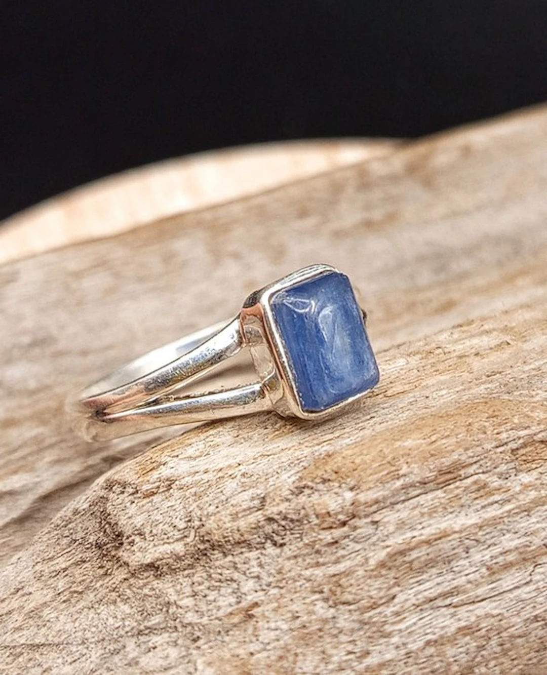 Unique Piece Ring in 925 Silver with Blue Cyanite Top Quality- 3.4 g - (1)