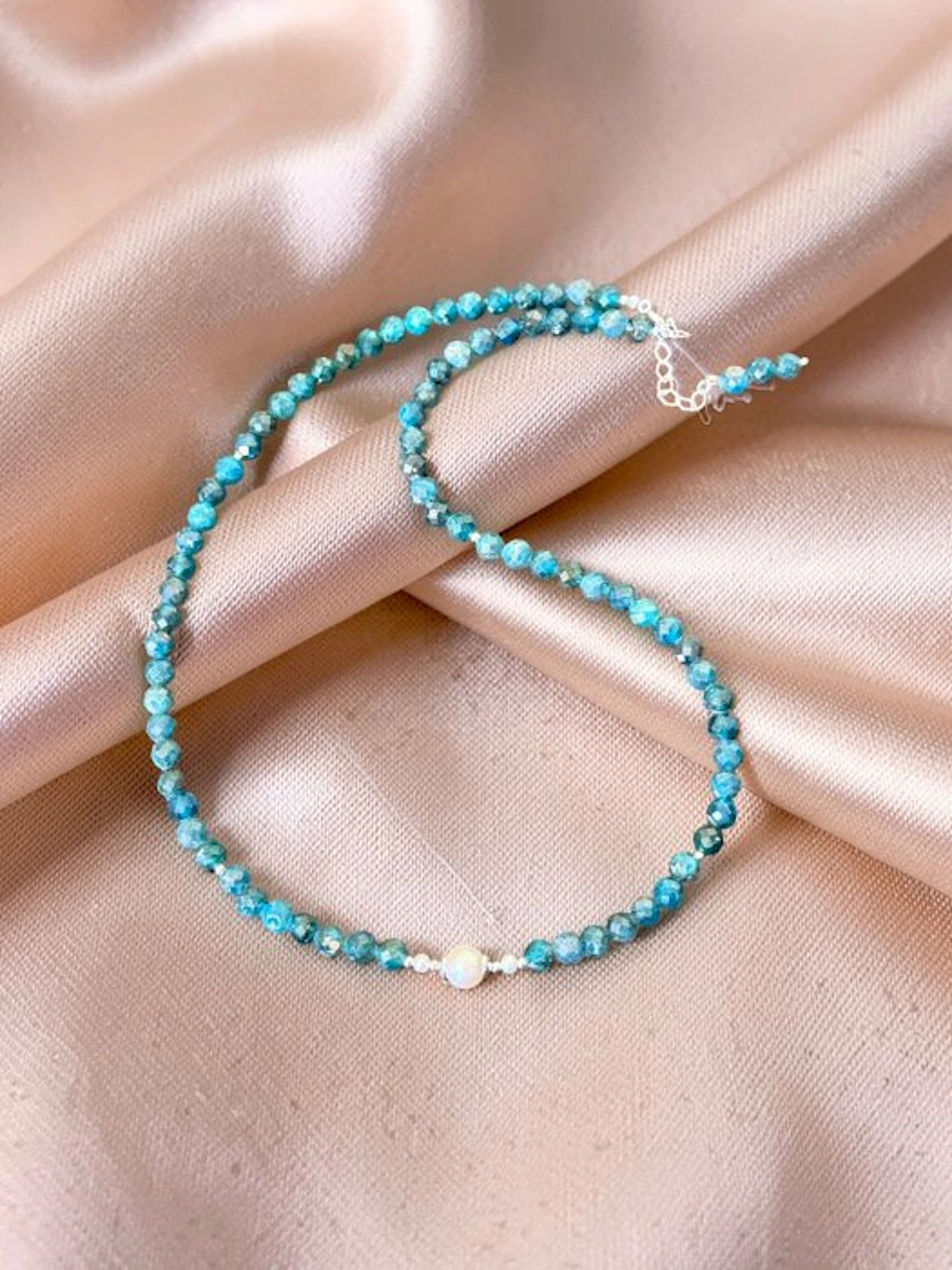 Pearl - Silver - Necklace - Akoya pearls, apatite
