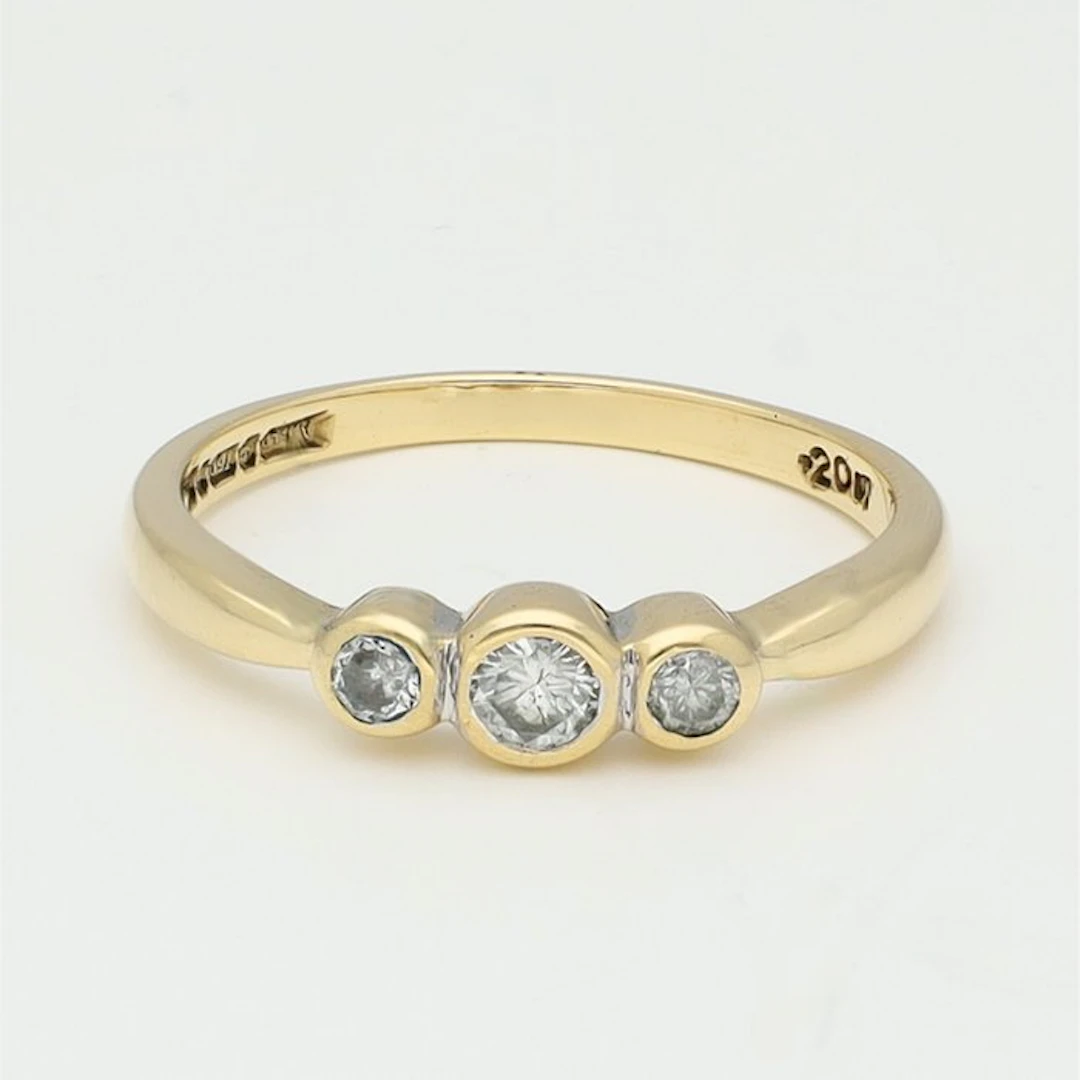 Ring - 18 kt. Yellow gold Diamond (Natural)