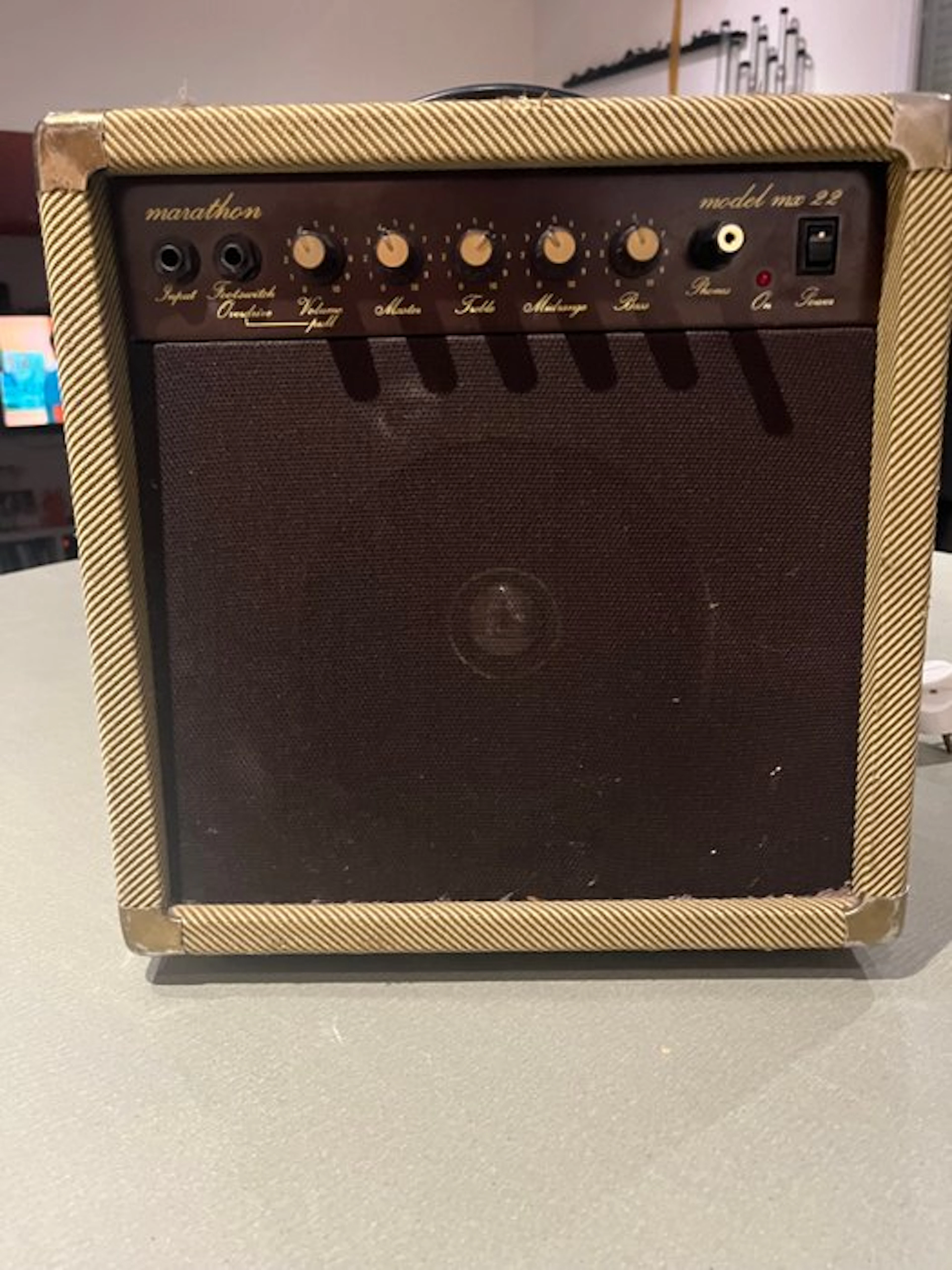 Marathon - Number of items: 1 - Guitar poweramp - Unknown - 1990