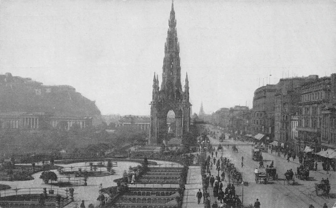 U.K. - Cathedrals (104x) + Cathedral interiors (118x)...
