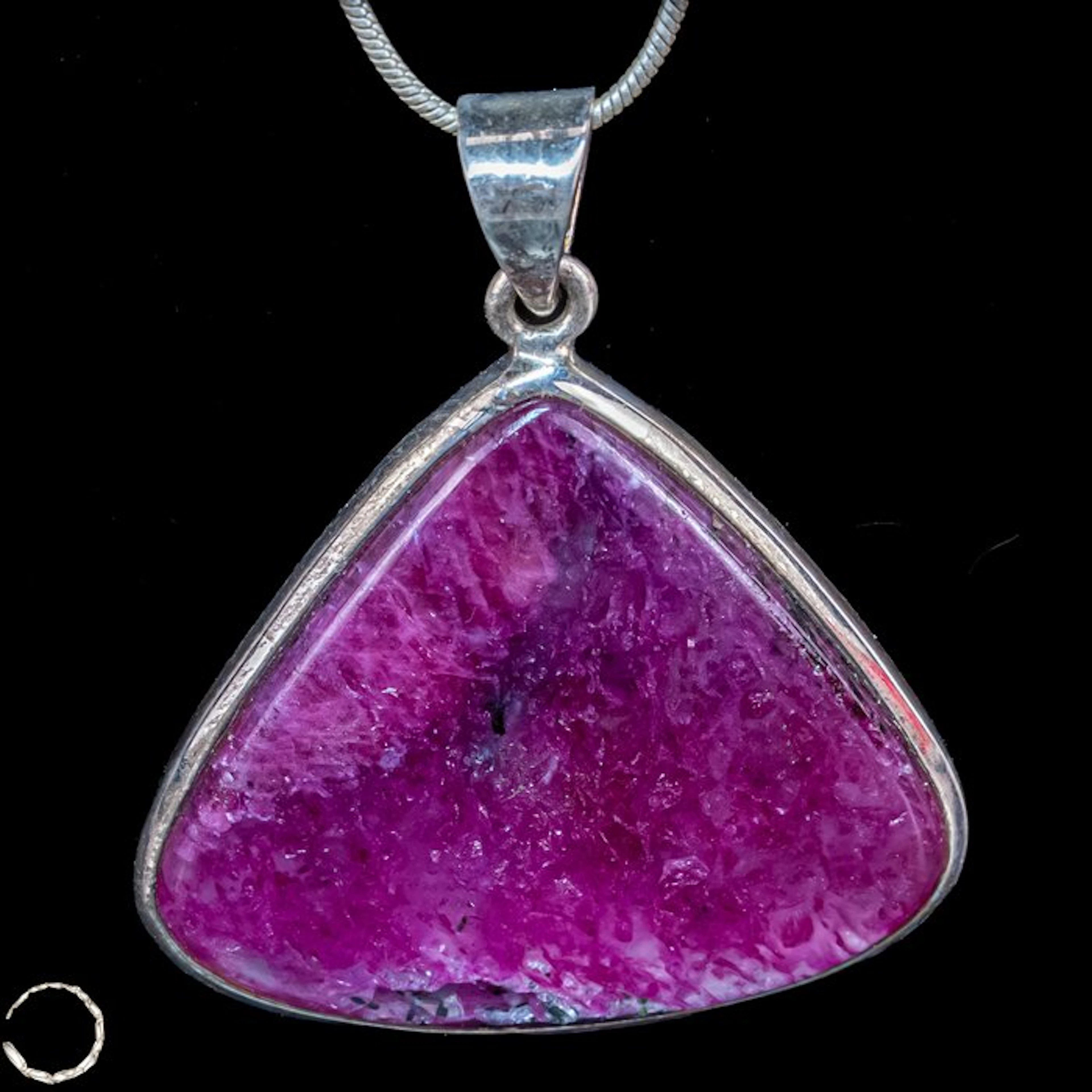 Ruby pendant – 925 silver – 60.8 ct -Intense Pink-Red- 12.16 g