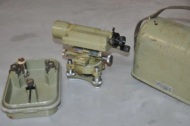 theodolite - N2 - 1951 - Switzerland - Wild Heerbrugg
