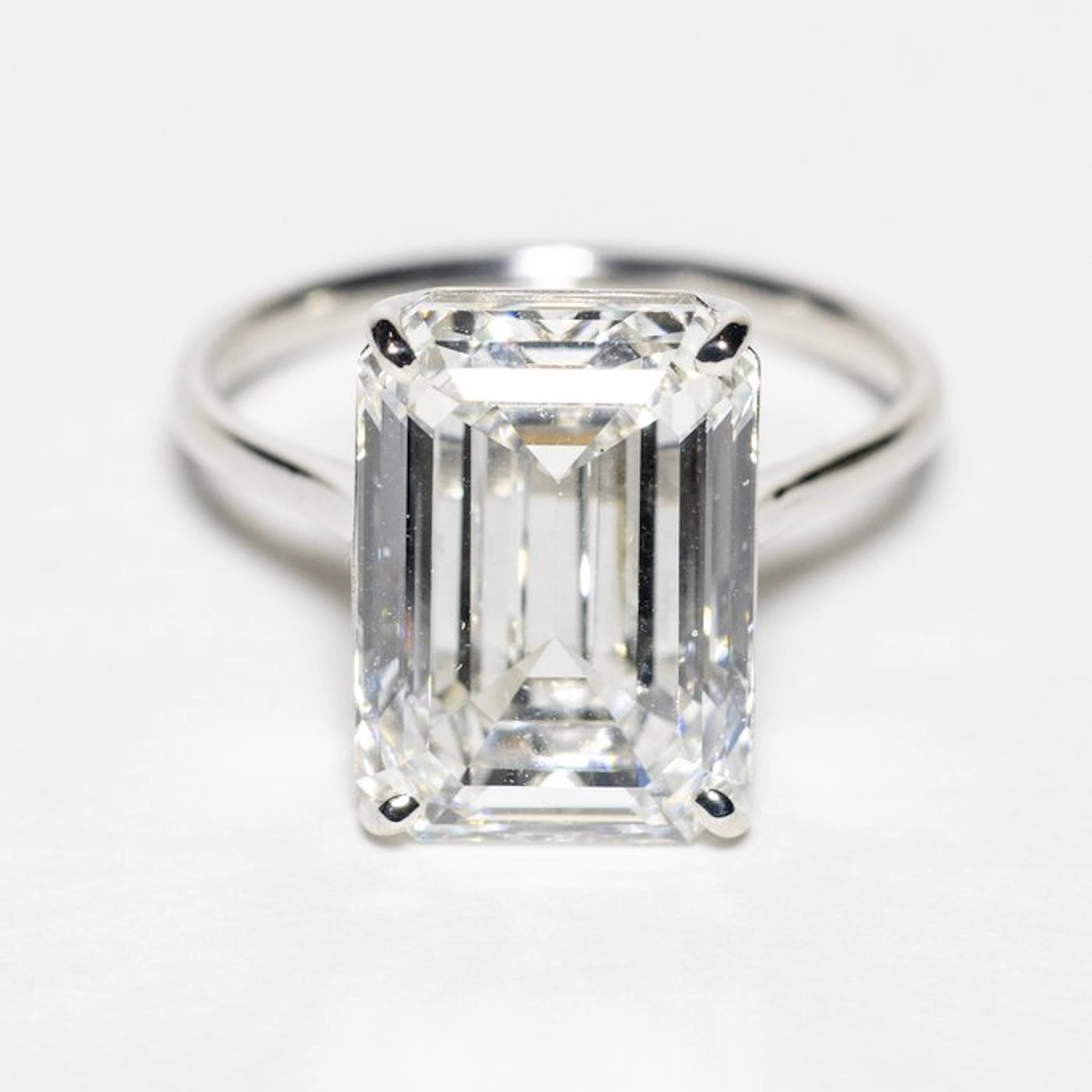 Engagement ring - 18 kt