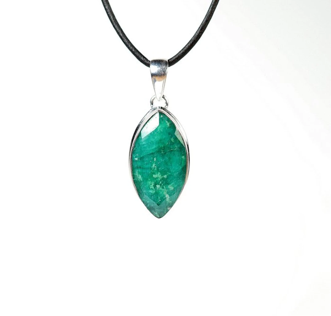 Emerald Trailer / new- 6.74 g - (1)