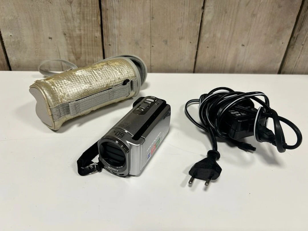 Sony DCR-SX33 Digital video camera