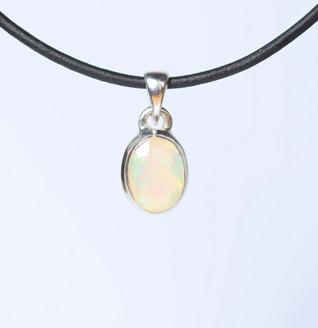 Ethiopian Opal / Welo Opal Trailer / new- 1.54 g - (1)