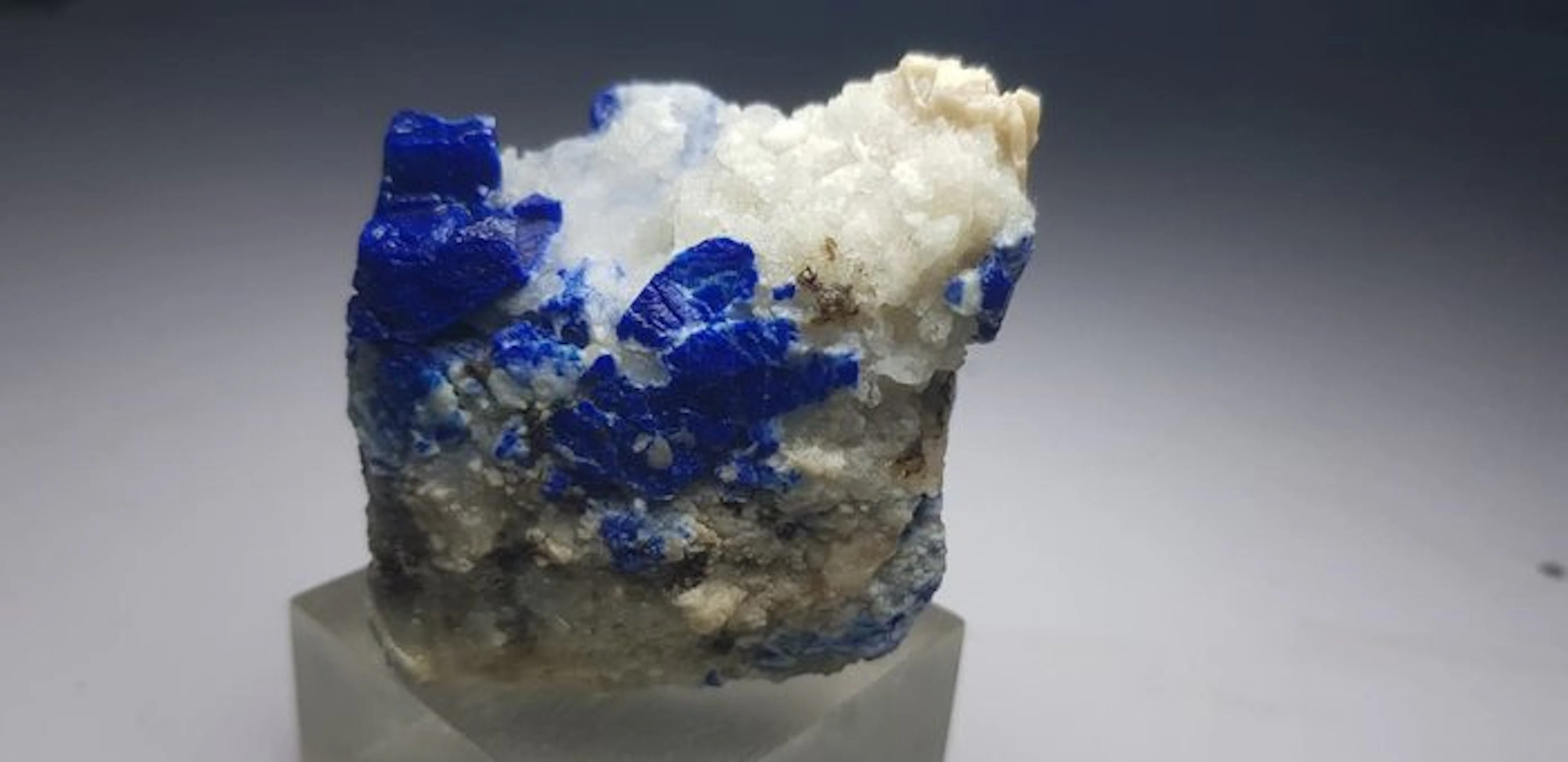 Natural Lazurite Mineral Specimen- 80 g - (1)