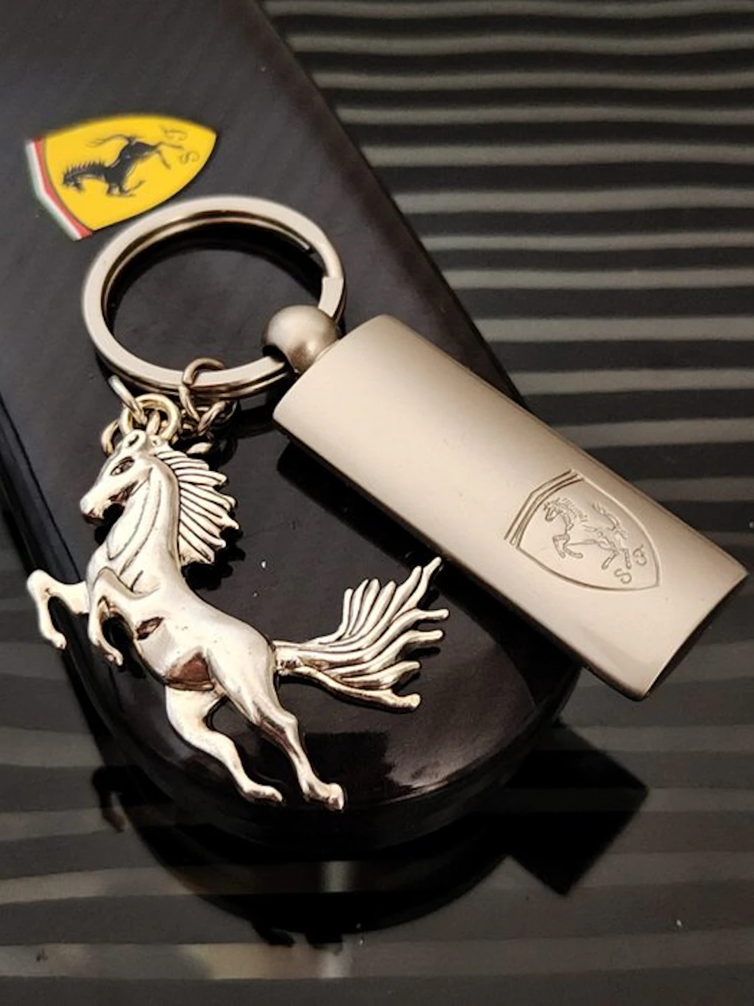 Keychain - Ferrari Gold cavallino rampante