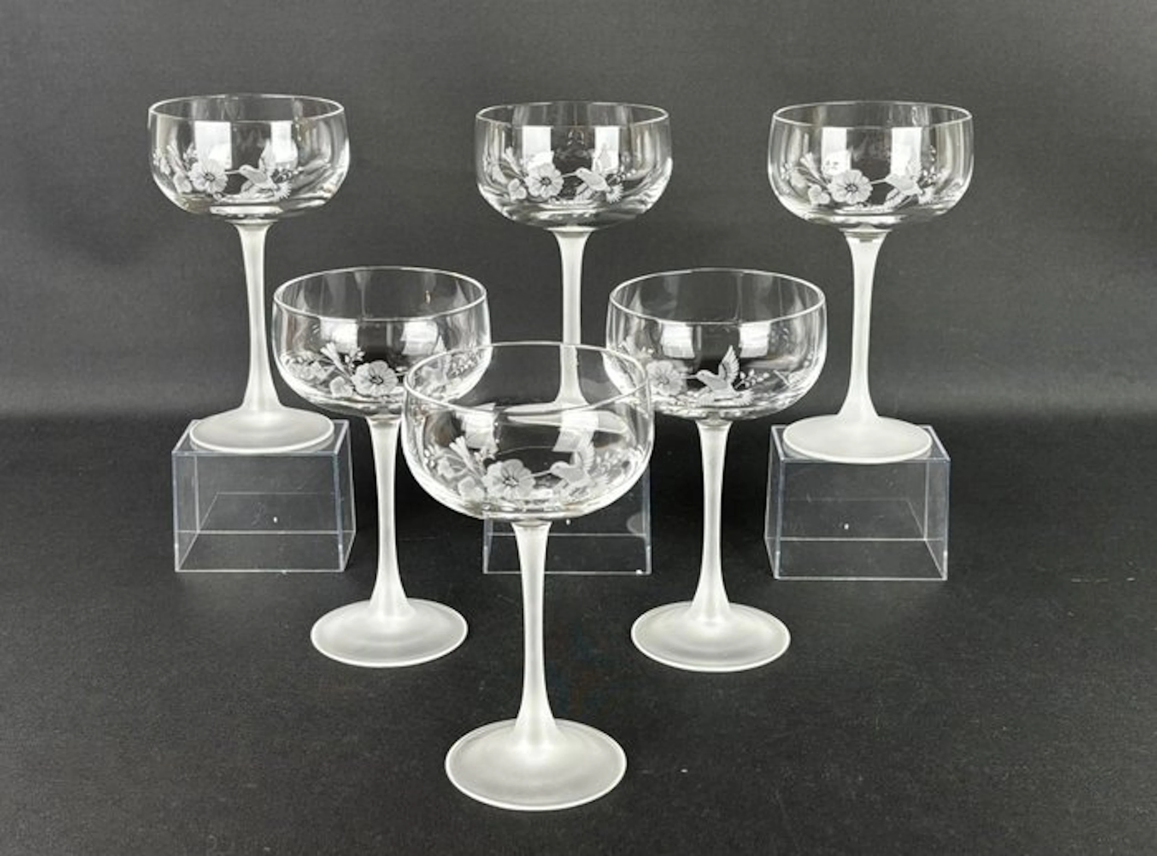 Avon - Champagne glass (6) - Hummingbird - Crystal...