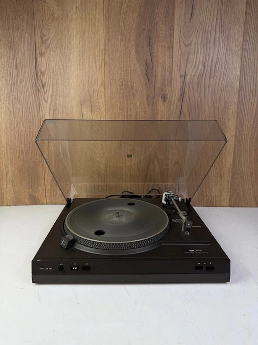Dual - CS 607 Turntable