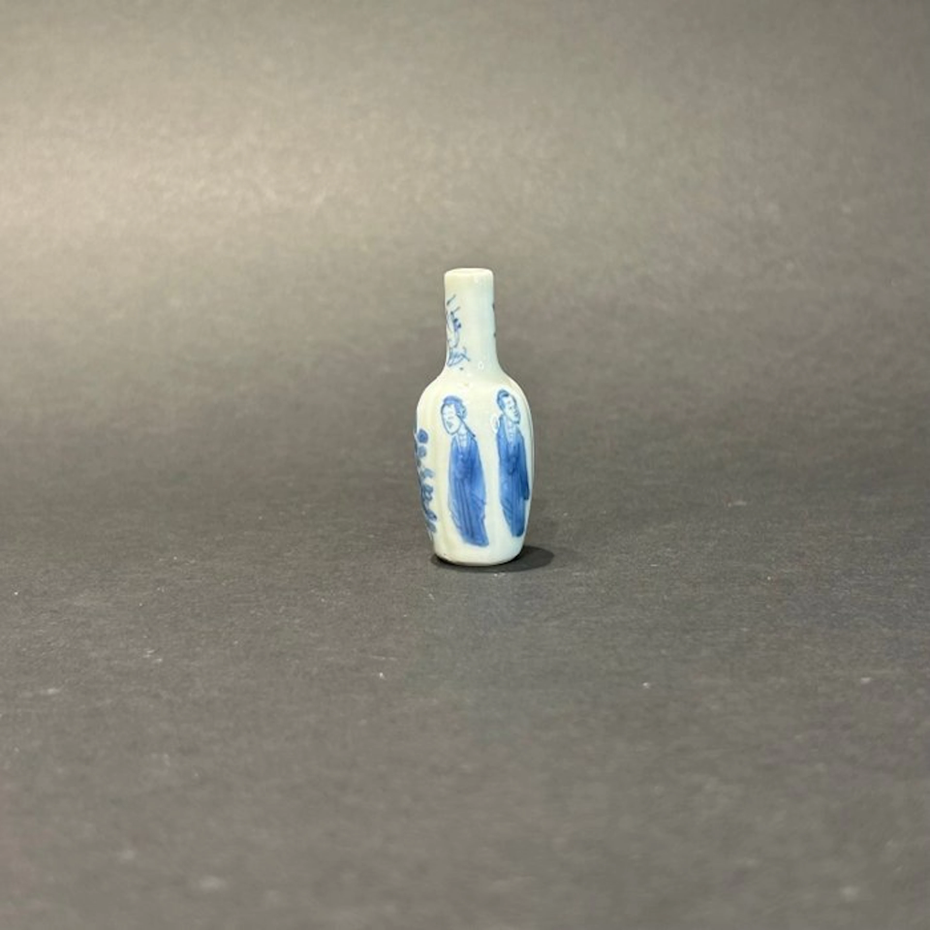 Vase - Porcelain - China - Kangxi (1662-1722) - miniature...