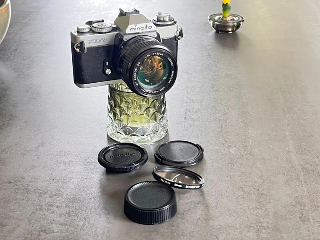 Minolta XD-7 (Leica R4 clone) + PG 1,4/50mm + filter + caps | Analogue camera