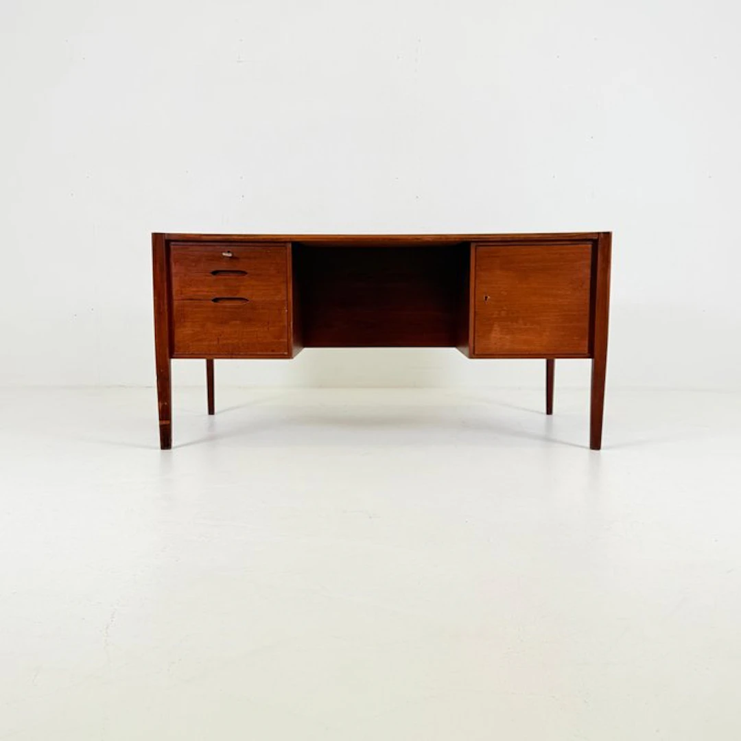 Wilhelm Renz - Desk - Teak